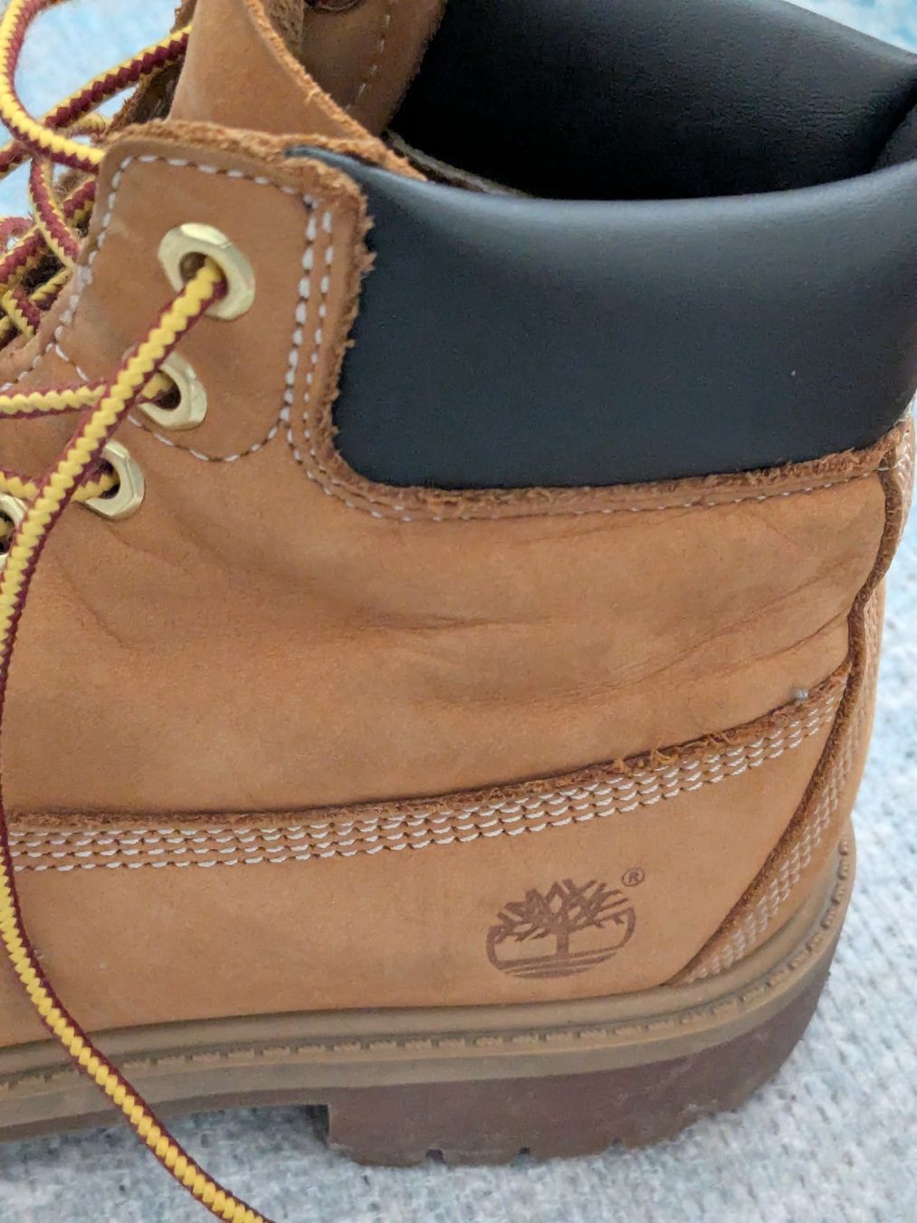 Timberland Scarpe da donna: Timberland boots – Usato da Zürich venduto da MAG_b6zd 3