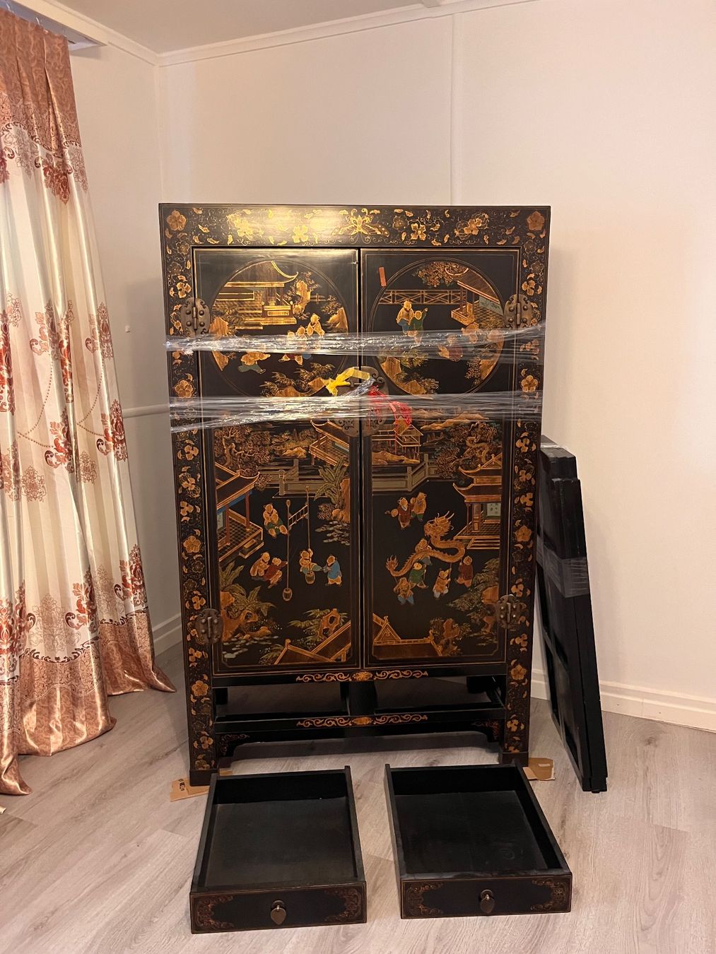Armadi: Schrank antik china original – Usato da St. Margrethen SG venduto da Lillicasso