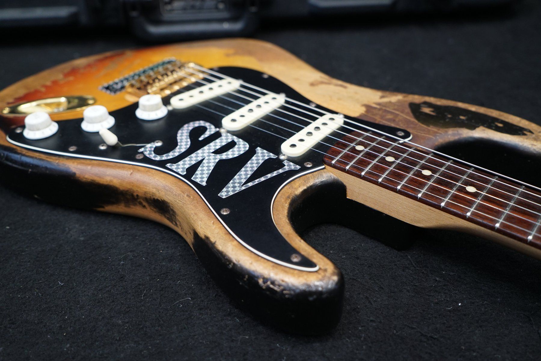 Fender Strumenti musicali: Rocketfire SRV #1 Stratocaster®, Gitarren Total Selected – Usato da Ortschwaben venduto da Musictrade 3
