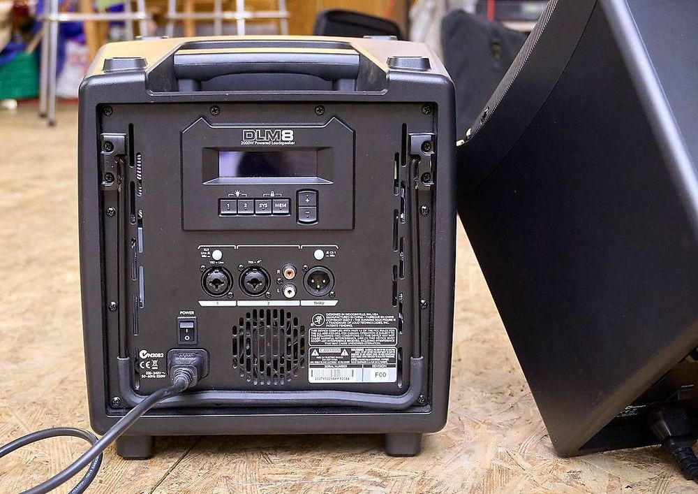 Mackie Lautsprecher: Mackie DLM8 PA-Lautsprecher inkl. Bag - Neupreis ab 1000.-Fr – Neu (gemäss Beschreibung) aus Aarau von Bigbenmusic 3