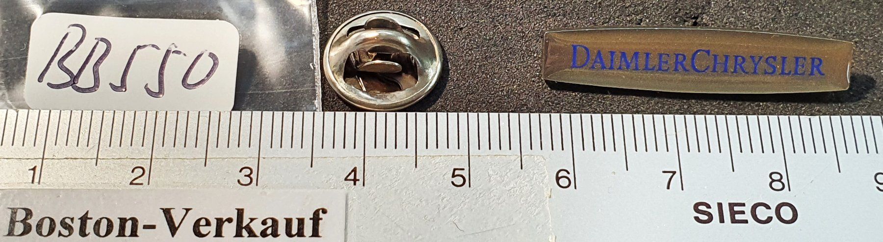 Placchette & Badge: BB550 - Pin Daimler Chrysler Logo – Usato da Reinach BL venduto da Boston-Verkauf 1