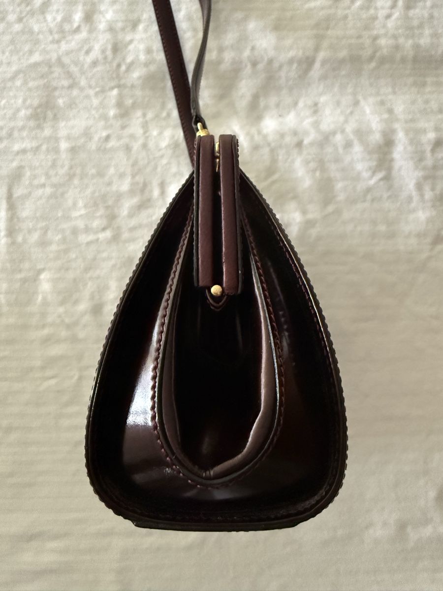 Moschino Taschen für Damen: Moschino Tasche Lackleder Farbe: Bordeaux – Gebraucht aus Rüti ZH von Dauli 3