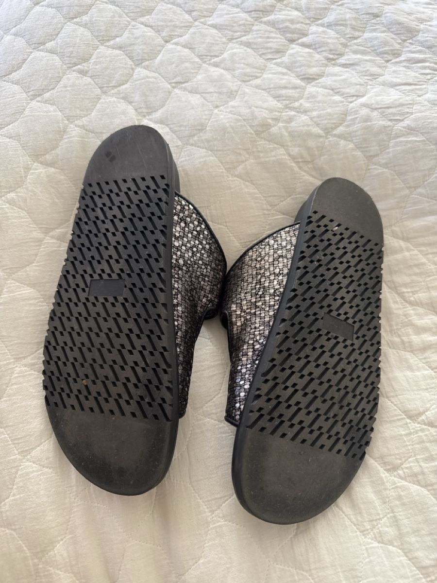 Scarpe da donna: Sandales  pailletées argentées pointure 41 – Usato da Genève venduto da Cicin 2