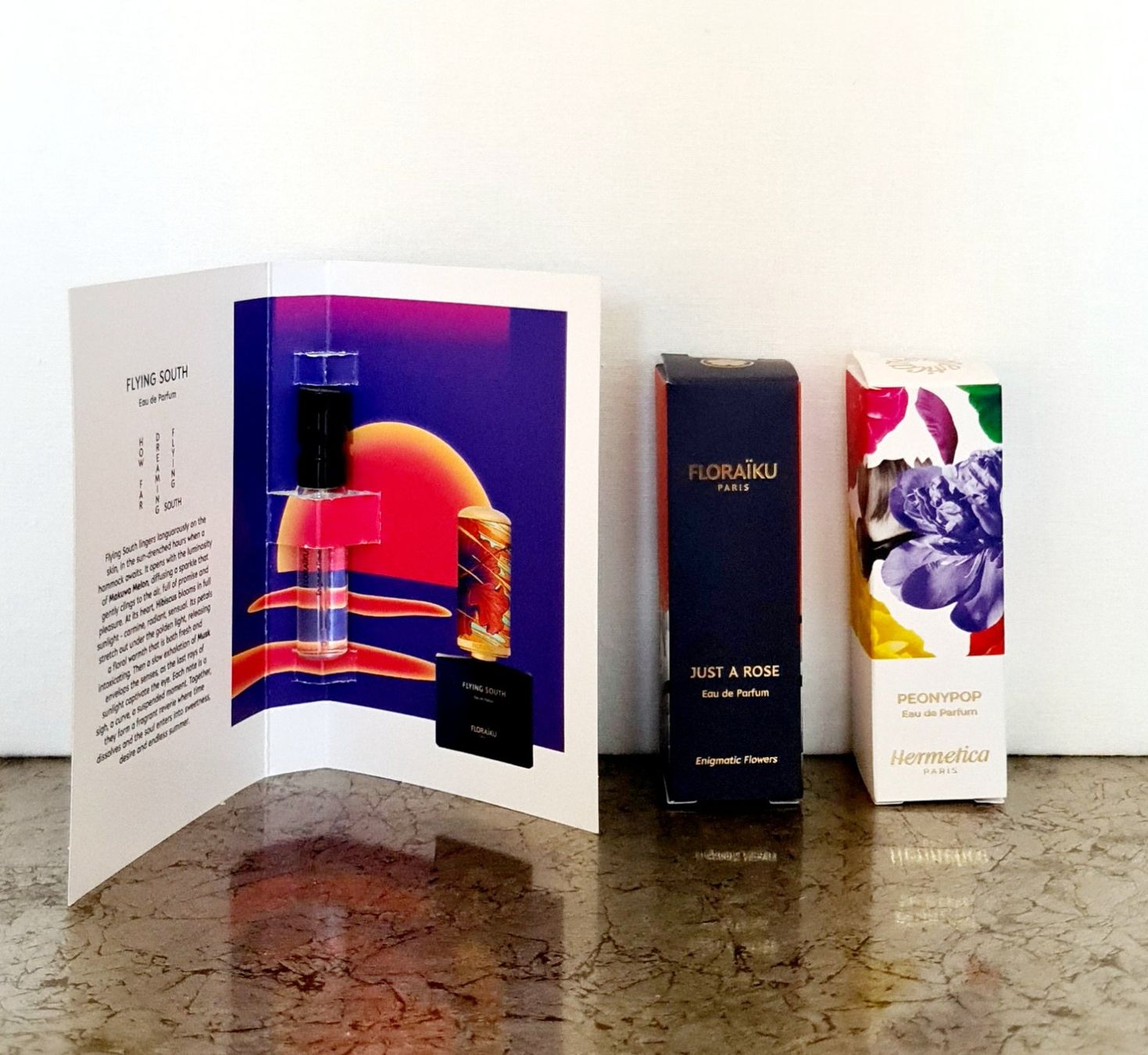 Profumi & Eau de Toilette: Mini parfums Floraiku, Hermetica 1.5ml, 5ml, 5ml – Nuovo e nell'imballaggio originale da Thônex venduto da AneleManele