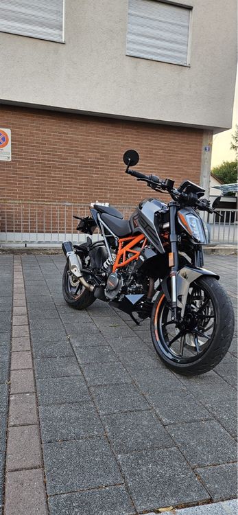 KTM Strada: KTM 125 Duke: Top Zustand- Fahrspass pur! preis verhandelbar – Nuovo (secondo la descrizione) da Zürich venduto da Zul_Ali