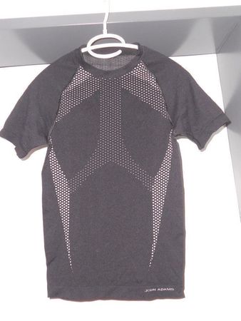 Neu: Funktions-Shirt kurzarm - schwarz - Gr. S