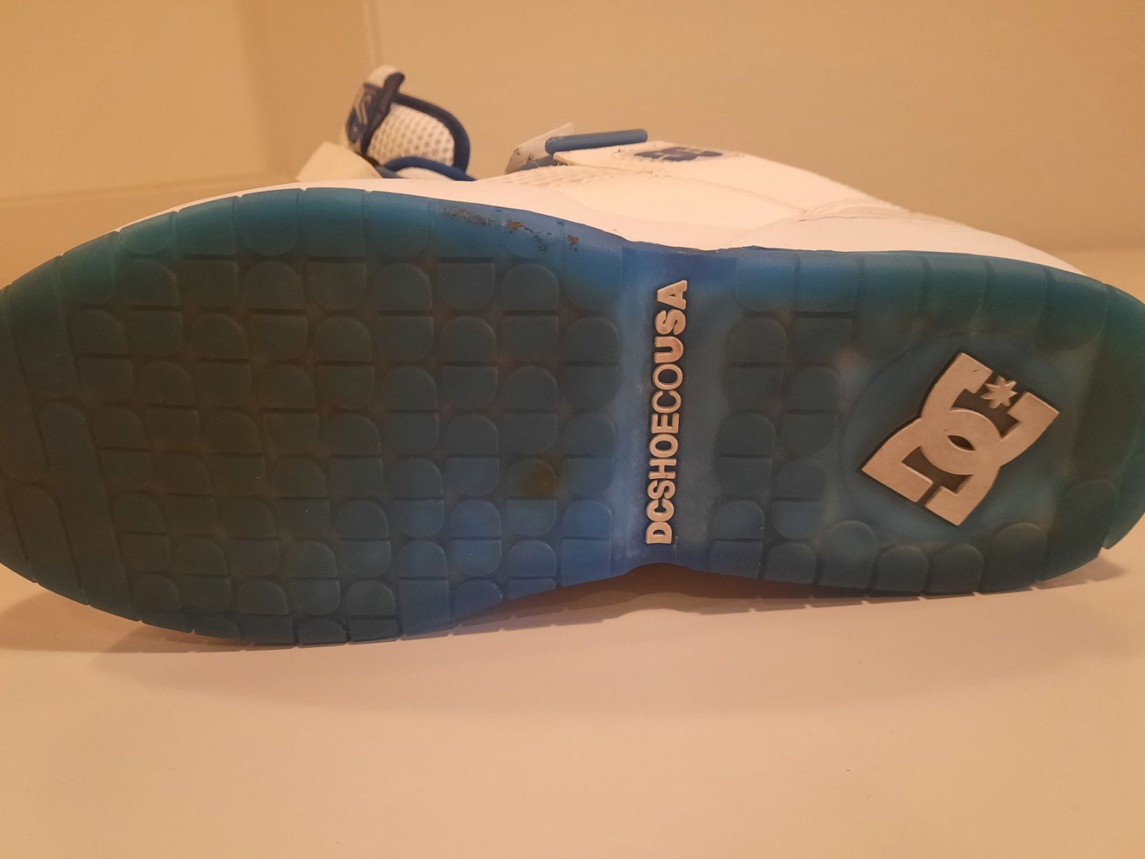 DC shoes Scarpe da uomo: DC Männer Weiss/Blau Lederschuhe Gr 42 – Usato da Zürich venduto da RE-USE-ZURZACH-Care 2