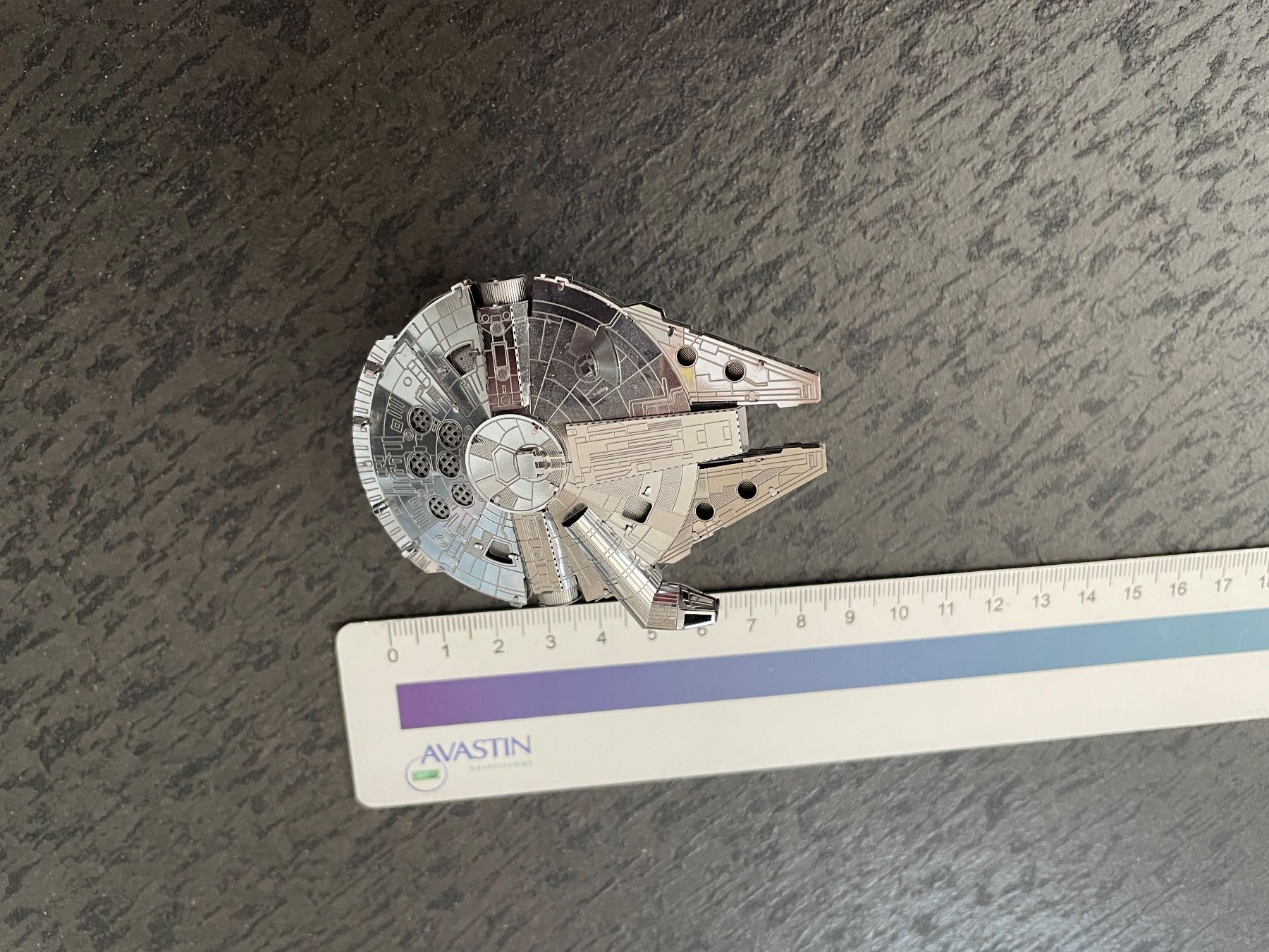Star Wars Kit di modellismo & Modellini statici: Star Wars Millennium Falcon mini – Usato da Füllinsdorf venduto da bienli