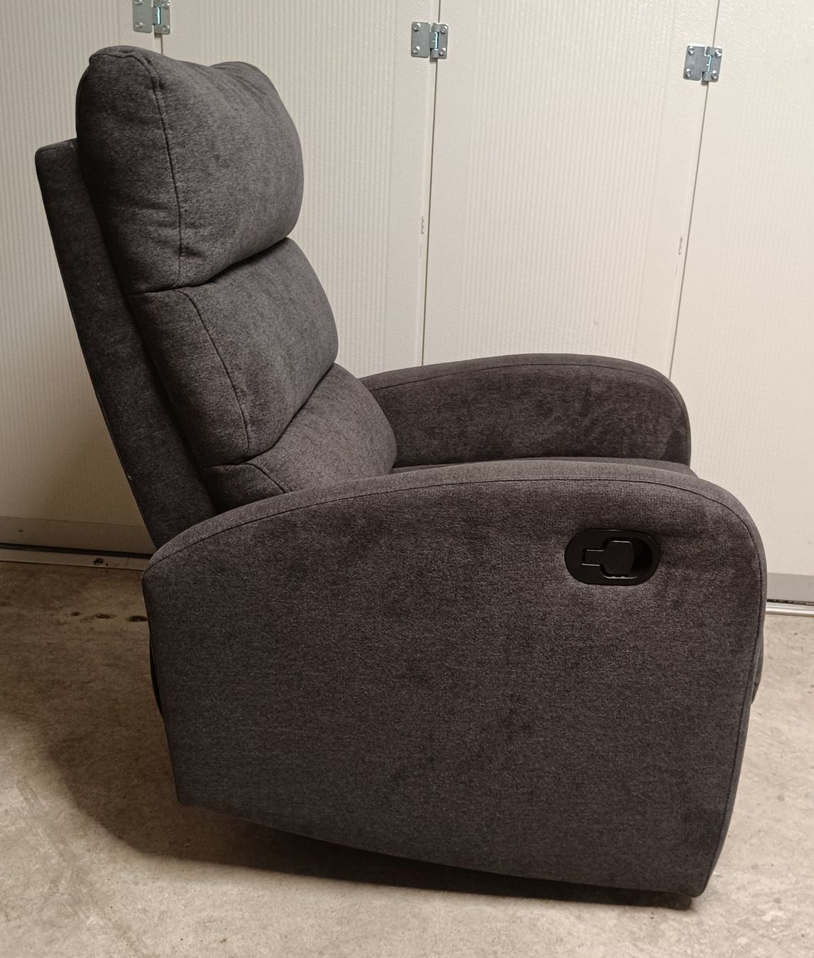 Fauteuils: Relaxsessel, dunkelgrau – Neuf (Voir description) à Dotzigen par chr_6krb 1