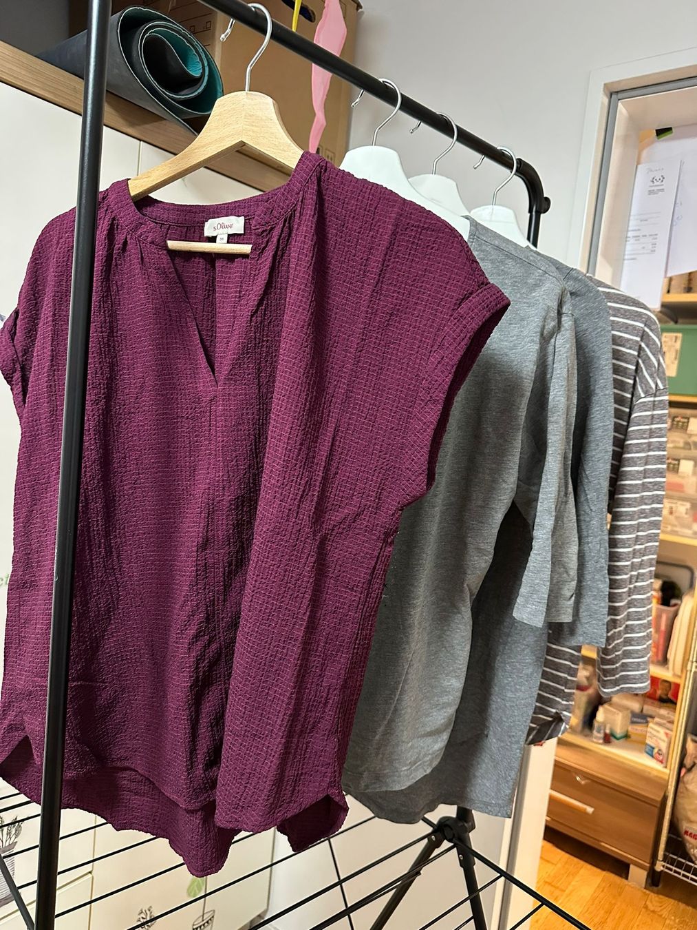 Lotti di vestiti: Frauenkleider grösser S & M – Nuovo (secondo la descrizione) da Bülach venduto da benjamin319