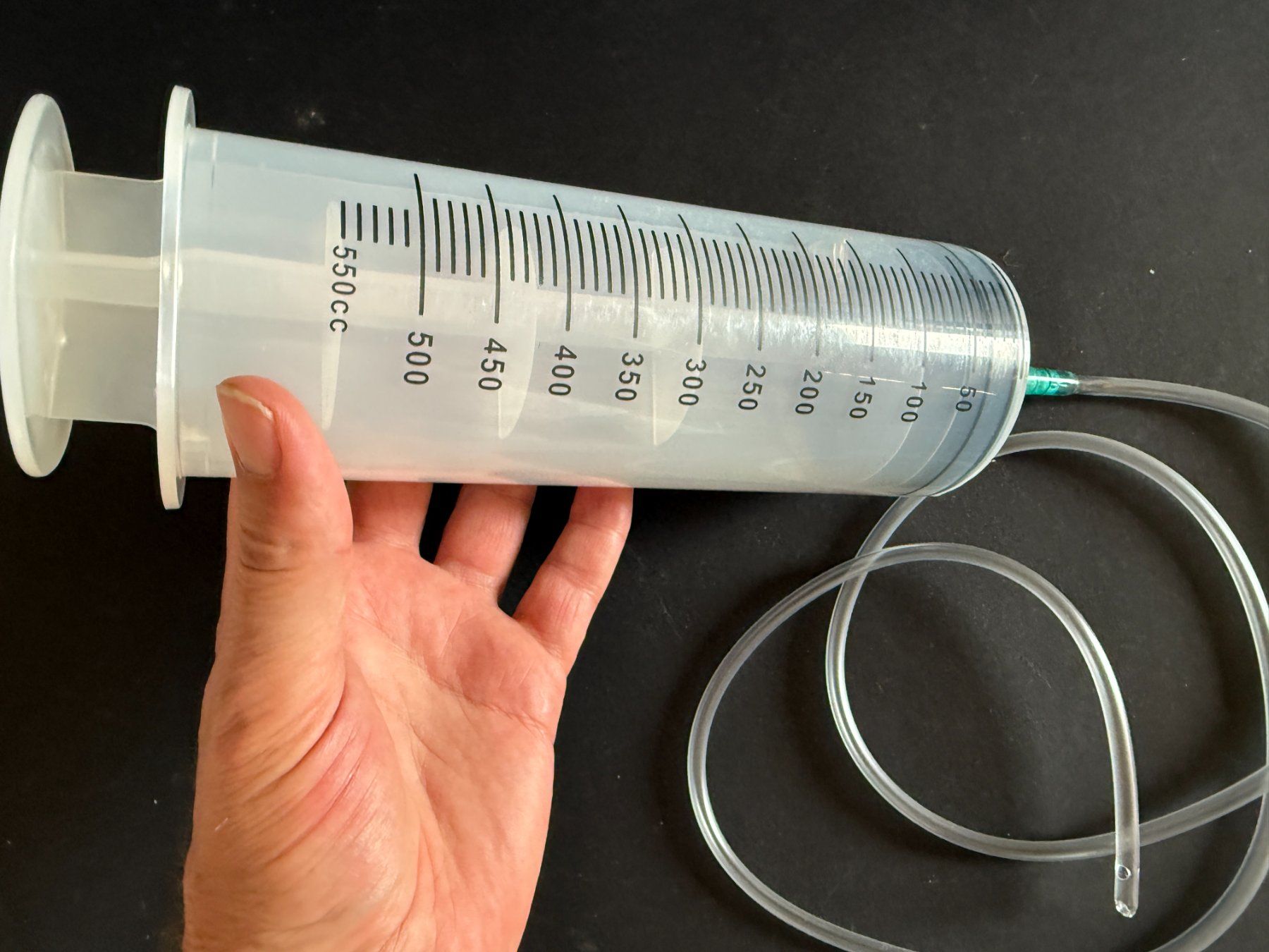 Tecnologia medica: Monster Spritze 500 ml mit Schlauch – Usato da Lützelflüh-Goldb venduto da Elementis 1
