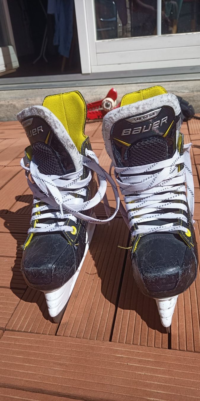 Bauer Pattini da ghiaccio: Eishockey schuhe – Usato da Oberrohrdorf venduto da gdunkel 2