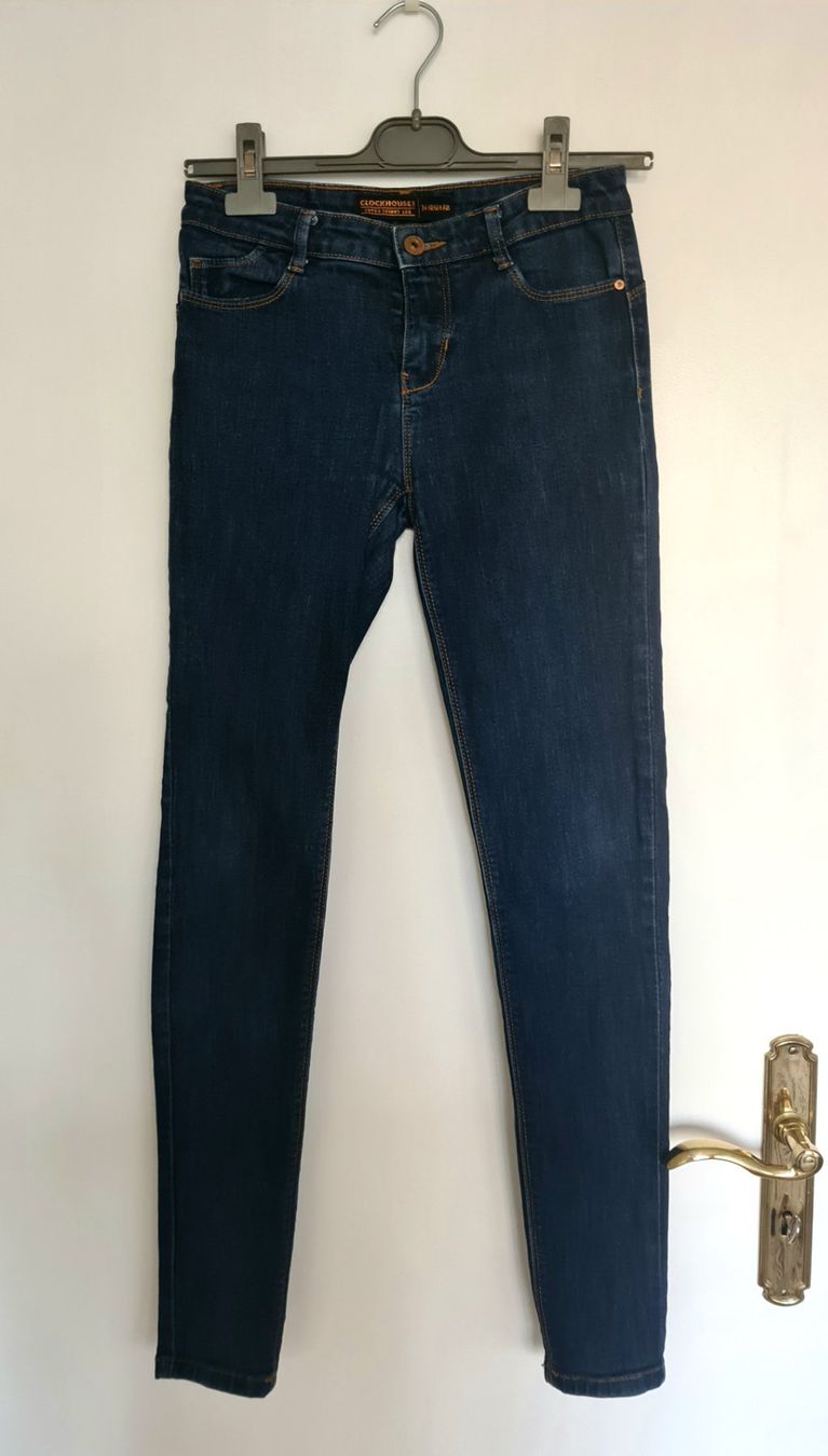 Jeans: Jean superskinny taille 34 – Usato da Thônex venduto da AneleManele