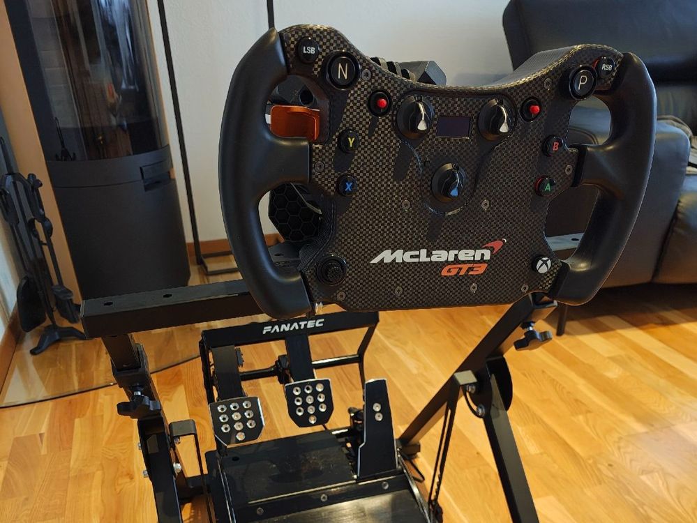 Fanatec GT DD Pro (8Nm) + McLaren GT3 V2 + ClubSport V3 +rig (Gebraucht ...