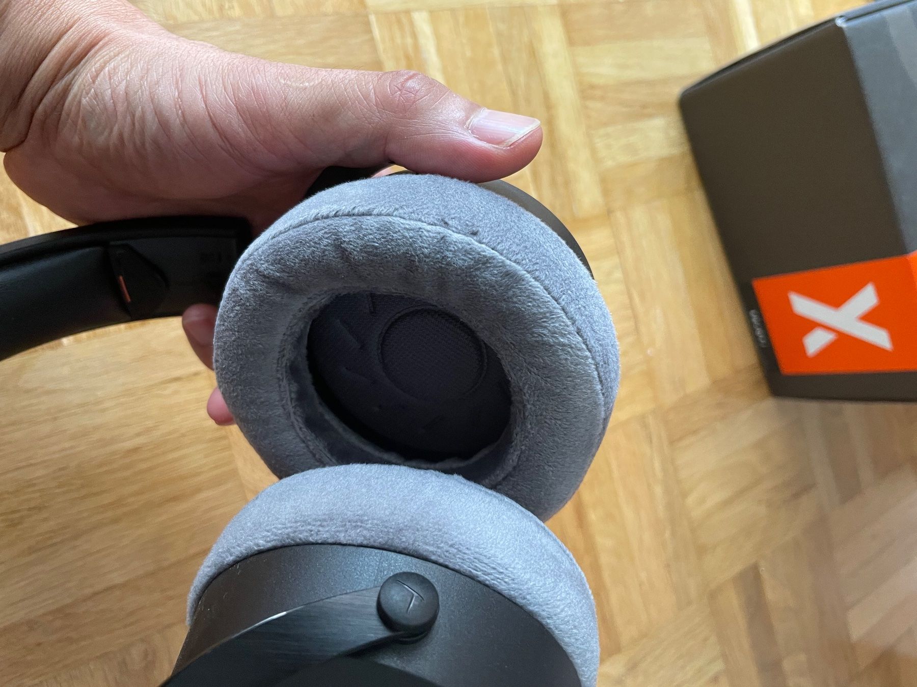 Beyerdynamic Kopfhörer: Beyerdynamic DT 700 PRO X - Casque studio – Gebraucht aus Martigny von  4