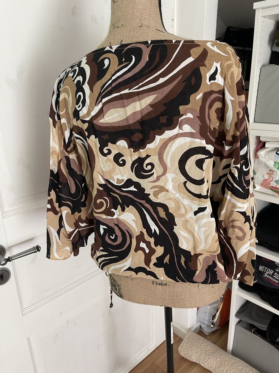 H&M Camicette: Bluse gemustert Grösse S/M Kräuselung vorne – Usato da Hätzingen venduto da Limao 4