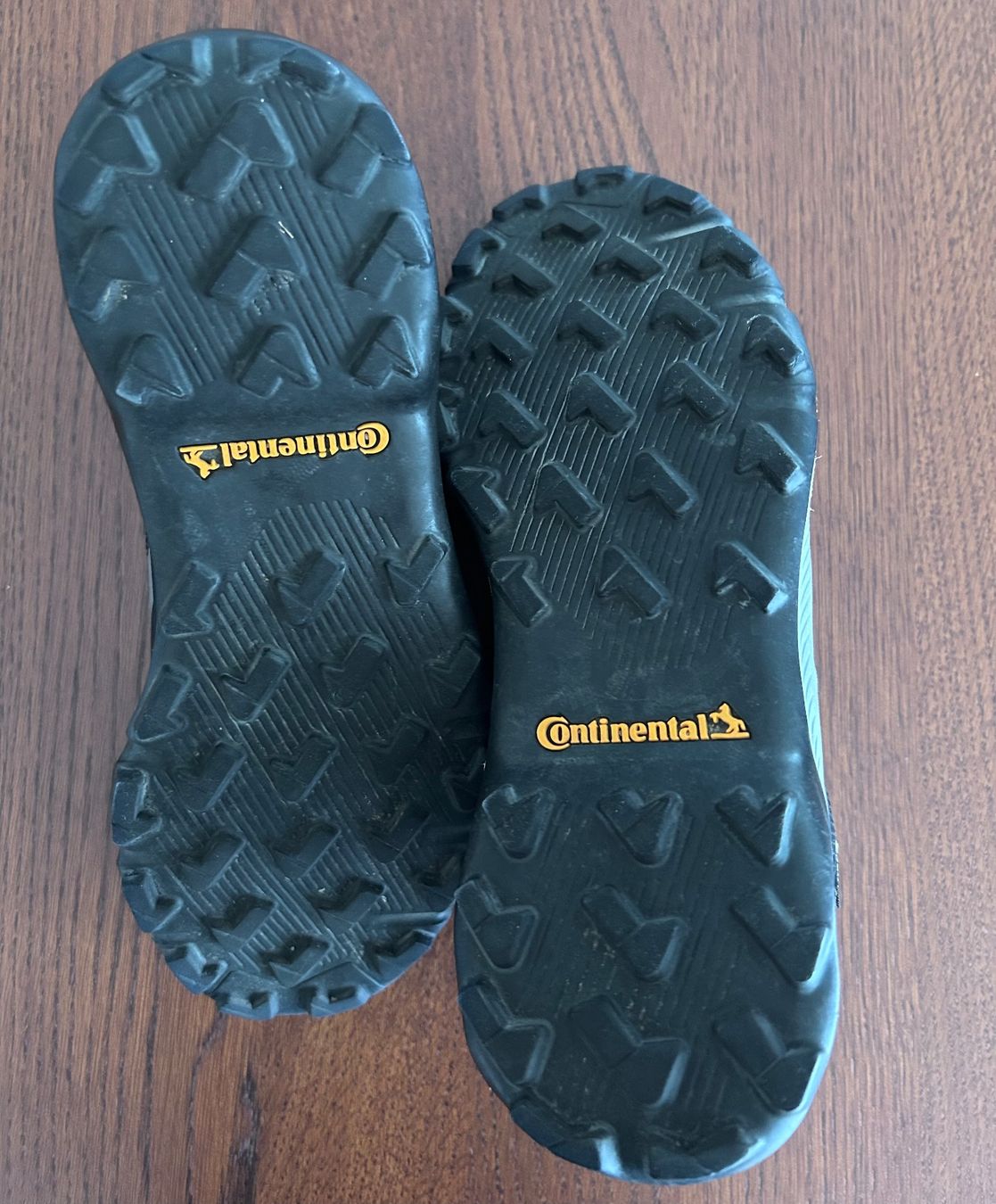Adidas Scarpe per ragazzi: Trekkingschuhe Adidas; Gr. 37 1/3 – Usato da Rothenburg venduto da rape 4