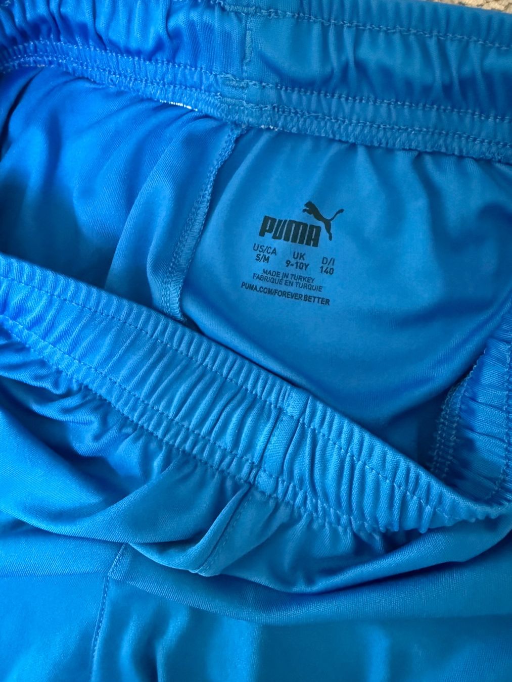Hugo Boss Kleiderpakete & -sets: Kleiderpaket Gr. 130-140 – Gebraucht aus Uetikon am See von Fraufox1 3