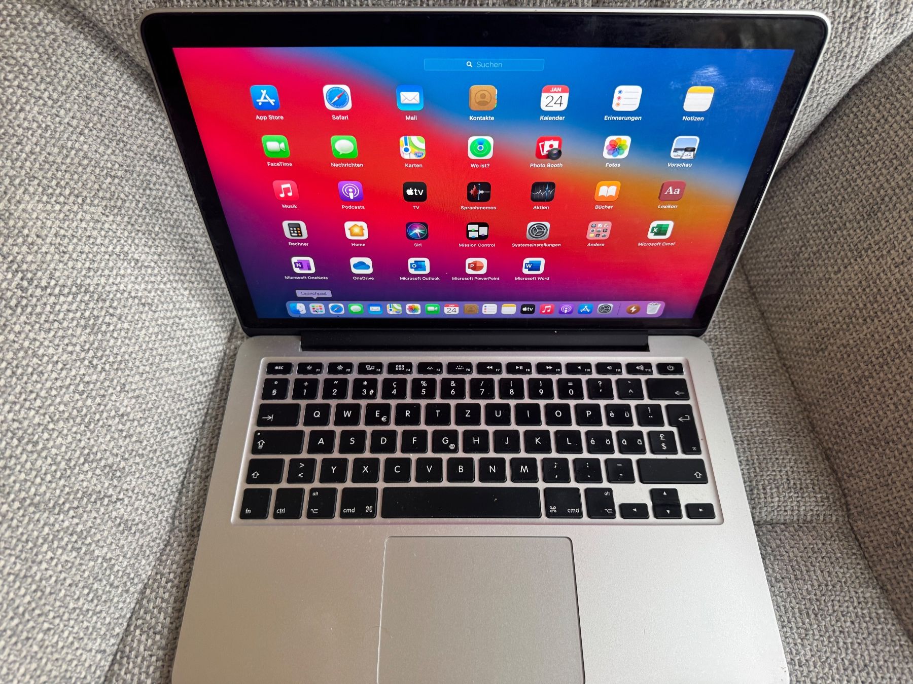 Apple Notebooks: Apple MacBook Pro 13 inkl. Microsoft Office 2021 und SSD – Gebraucht aus Adliswil von Busys 1
