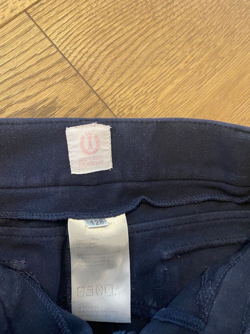 Pantaloni: Reiterhosen Mädchen – Usato da Frauenfeld venduto da IvanaMiko 1
