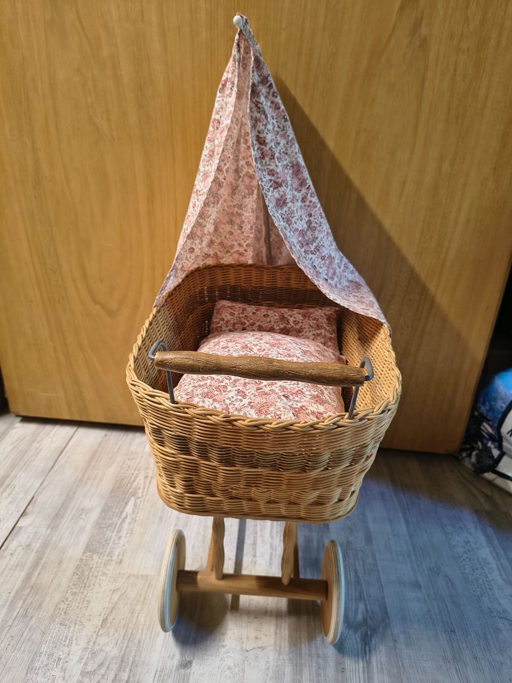 Voitures de poupées: Puppen Stubenwagen – D'occasion à Untersiggenthal par Simsala7 1