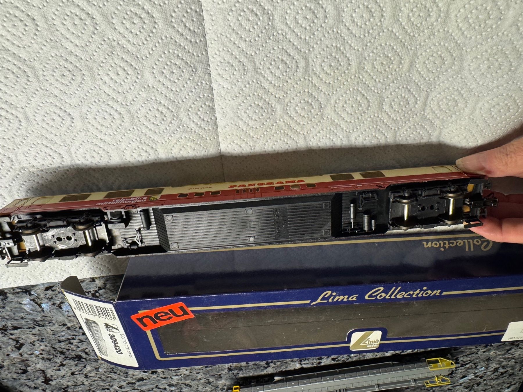 Lima Modellini di ferrovie: 1 Eisenbahnwagen Lima Nr. 309420 – Usato da Bronschhofen venduto da pgds 1
