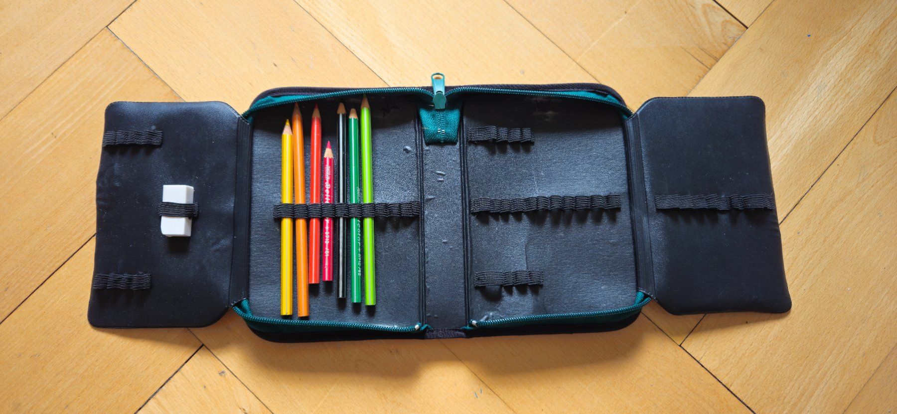 Schüler-Etuis: Schüler Etui – Gebraucht aus Zürich von Dobet