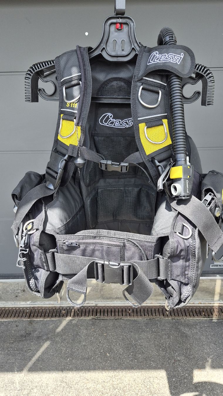 Cressi Mute per immersioni: Tauchjacket Cressi S111 – Usato da Kriens venduto da Diver741