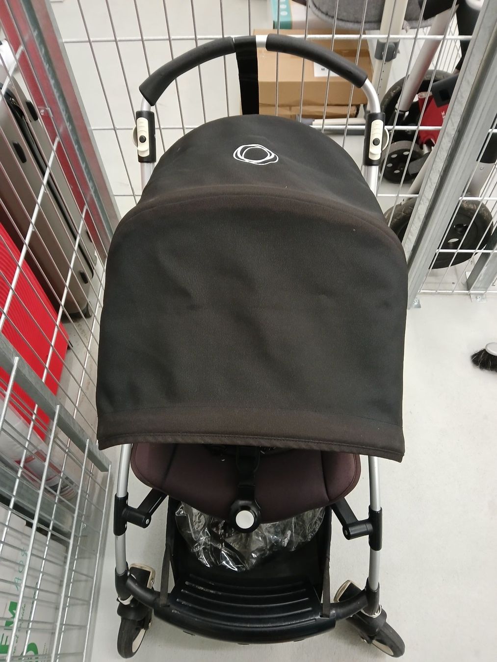 Bugaboo Carrozzine: Gebrauchter Bugaboo Kinderwagen mit viel Zubehör – Usato da Zürich venduto da esr_x8kb 1