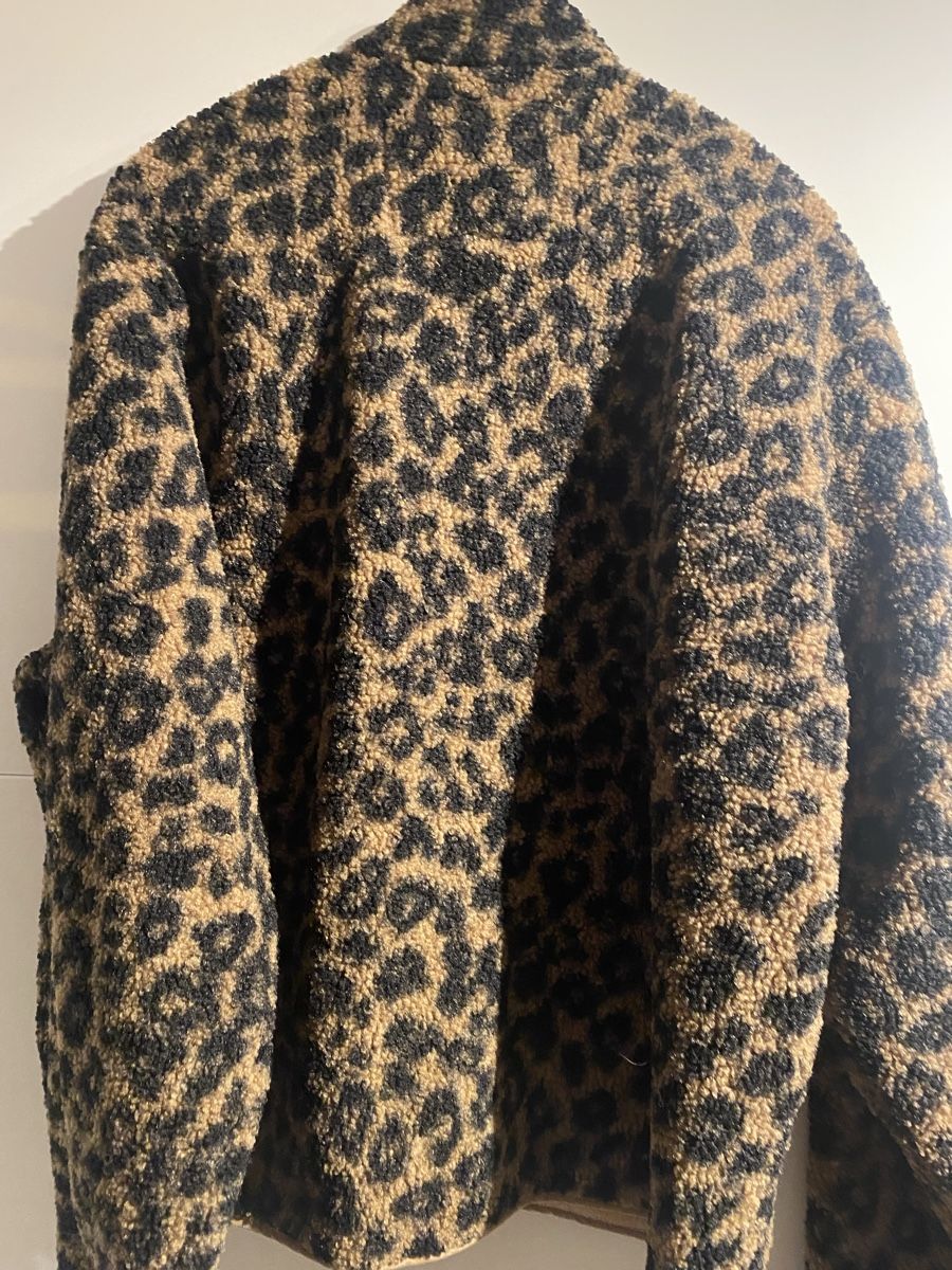 Giacche: Fleecejacke Leopardenmuster Grösse L – Nuovo (secondo la descrizione) da Sursee venduto da chi_9fbm 1