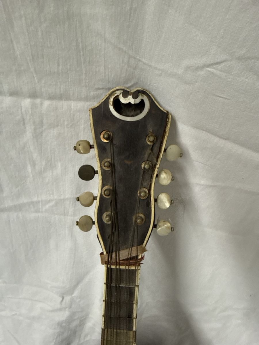Strumenti musicali: Alte Mandoline mit schöner Einlage - defekt! – Difettoso da Rickenbach b. Wil venduto da Keks42 2