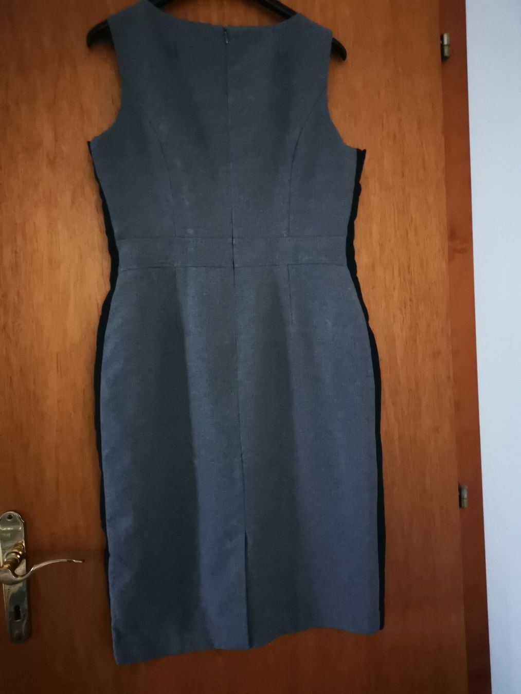 Vestiti: Robe Atmosphere, grise et noire – Usato da Courtepin venduto da Fin_dj7p 4