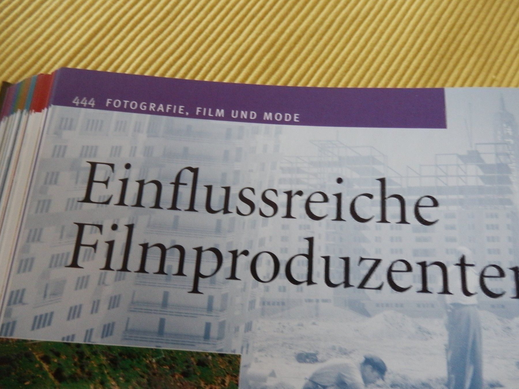 Libri: Buch " Sie prägten unsere Welt " – Nuovo (secondo la descrizione) da Zufikon venduto da lea050 5