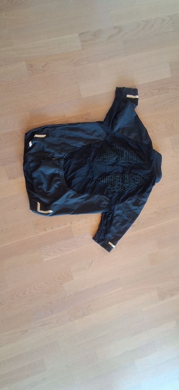 X-bionic Canottiere & Pantaloni: X-Bionic Velotrikot L – Usato da Seedorf BE venduto da Ab0815 1