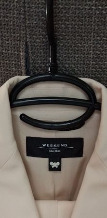 costume Weekend Max Mara, taille 40, beige rosé clair, neuf