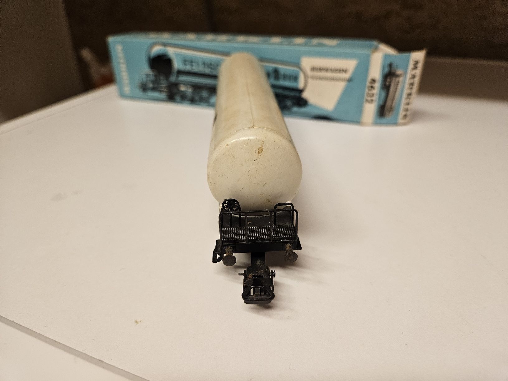 Märklin Modellini di ferrovie: Märklin Bierwagen Feldschlösschen Bier 4632 – Usato da Salenstein venduto da JasminB1993 2