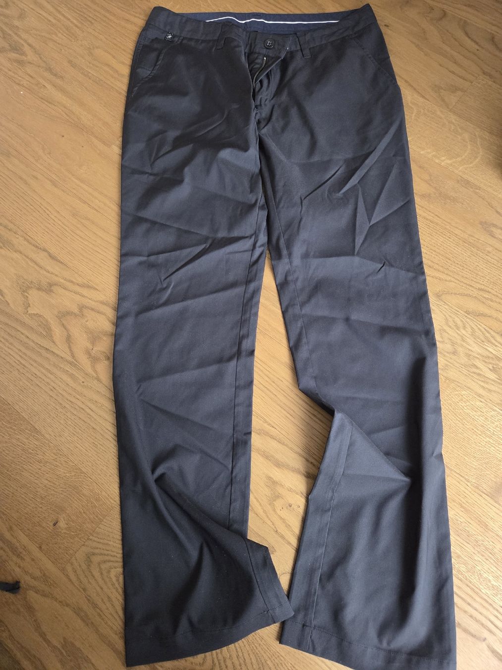 Peak Performance Pantaloni: Peak Performance Hose, neuwertig, Grösse 31/32, Schwarz – Nuovo (secondo la descrizione) da Davos Platz venduto da Mirjroger