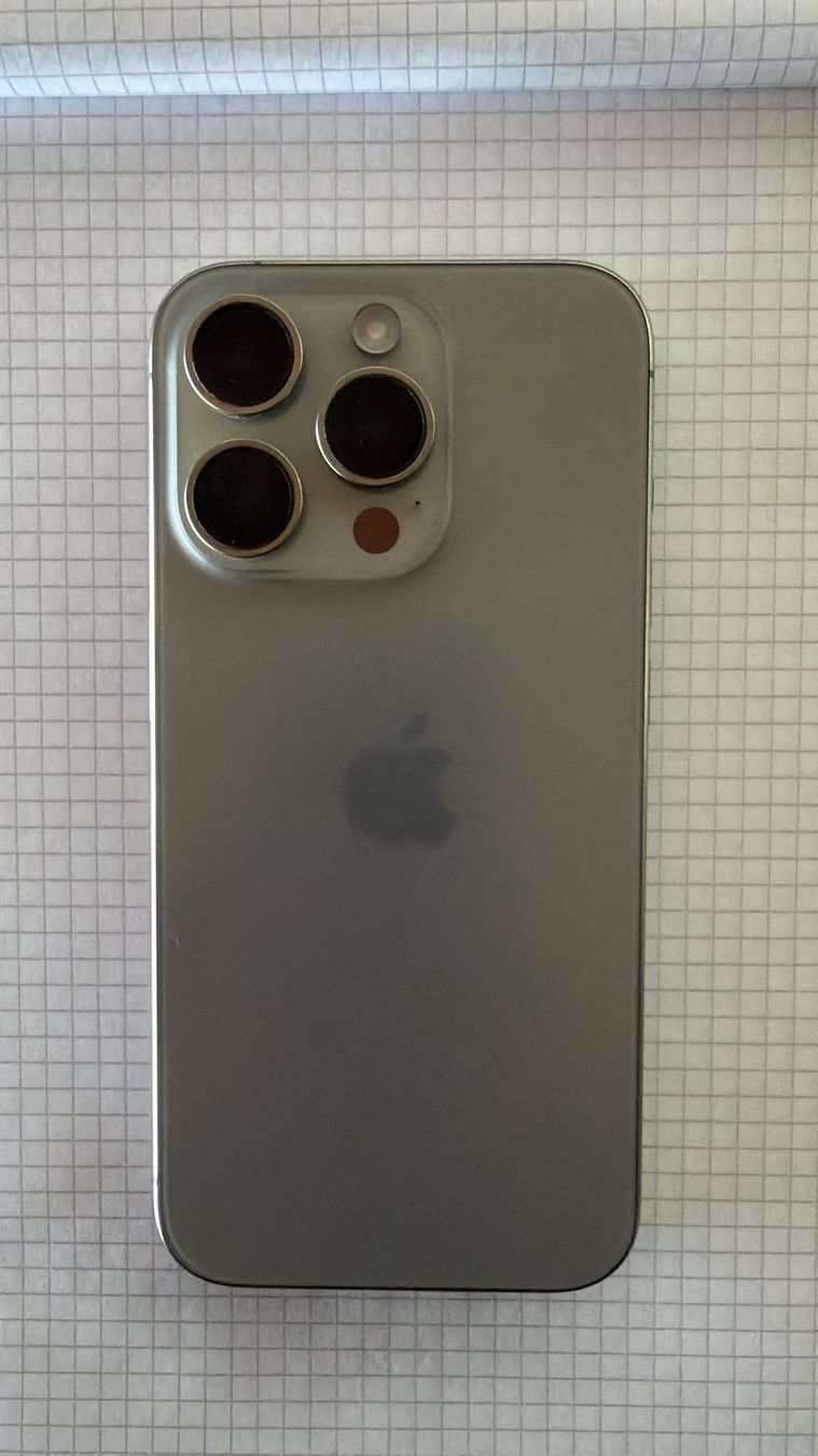 Apple Handys / Smartphones: Apple iPhone 15 Pro Titanium mit 128GB – Gebraucht aus Herznach von _minions 2