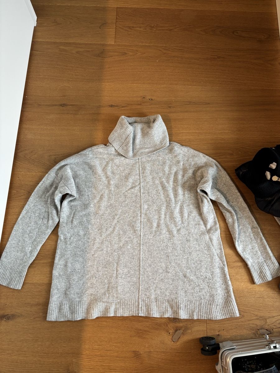 Massimo Dutti Pullover & Sweatshirts: Massimo Dutti Sweater (S) – Gebraucht aus Männedorf von giu_wm6d 2