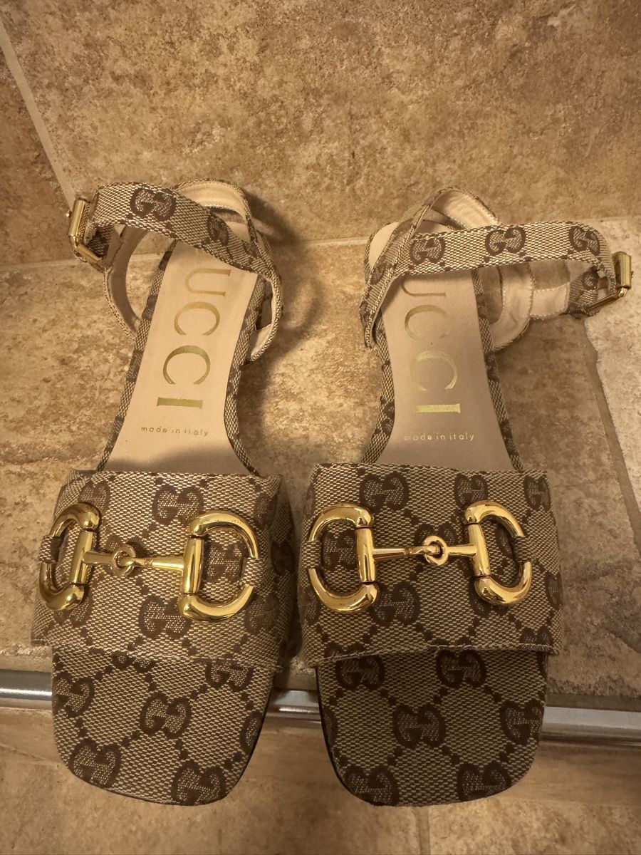 Gucci Scarpe da donna: Gucci Sandalen  – Nuovo (secondo la descrizione) da Würenlos venduto da millepini
