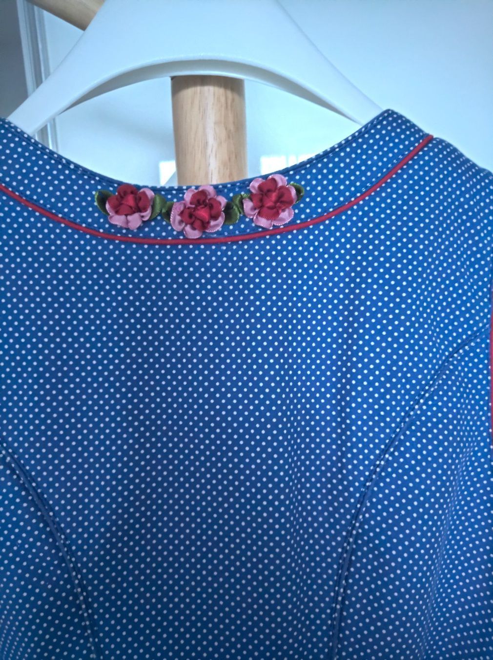 Robes: Dirndl – D'occasion à Salenstein par Silly...0 3
