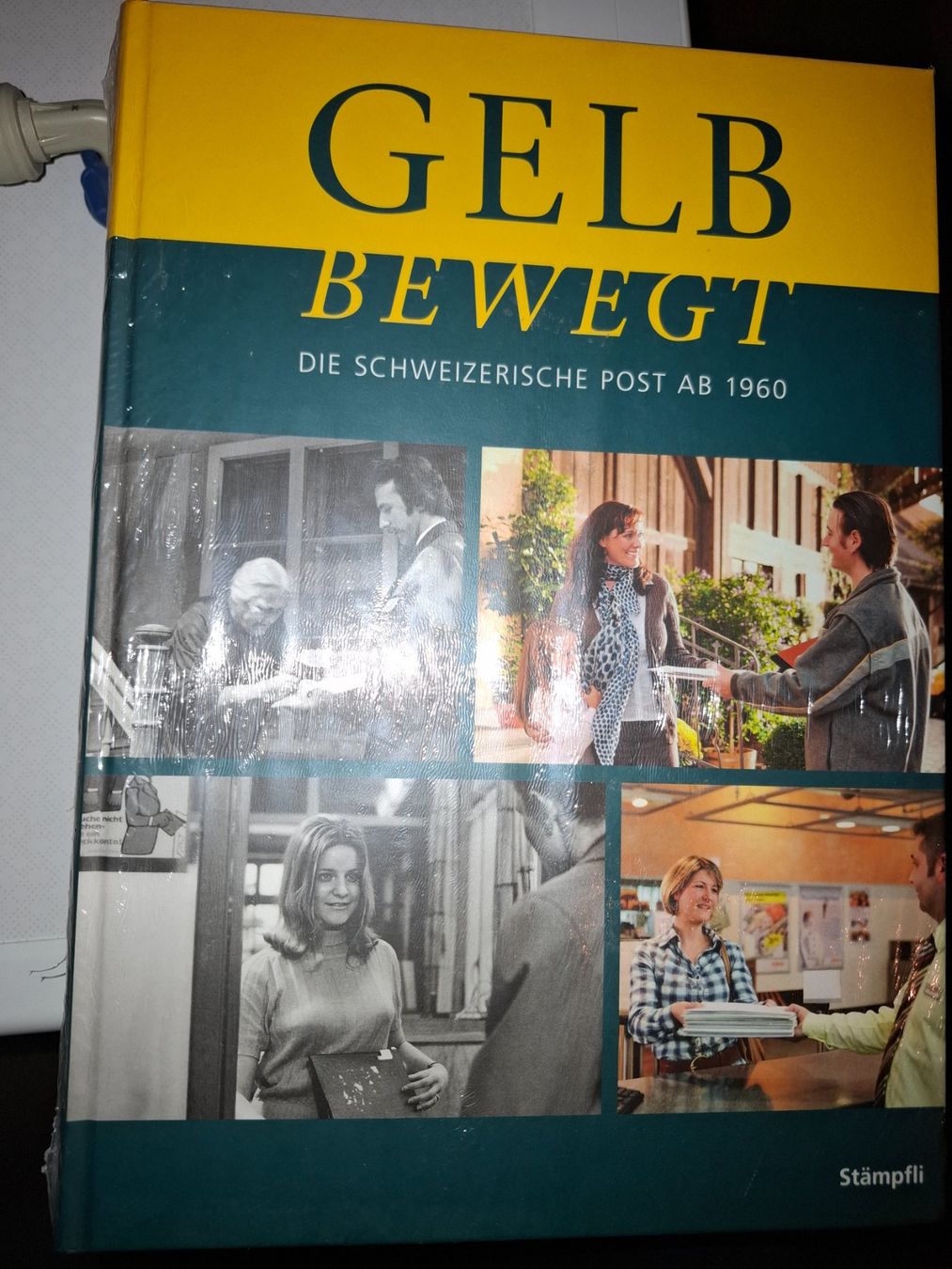 Libri: GELB BEWEGT: Schweizer Postgeschichte ab 1960 Buch – Nuovo e nell'imballaggio originale da Münchenbuchsee venduto da Twertor