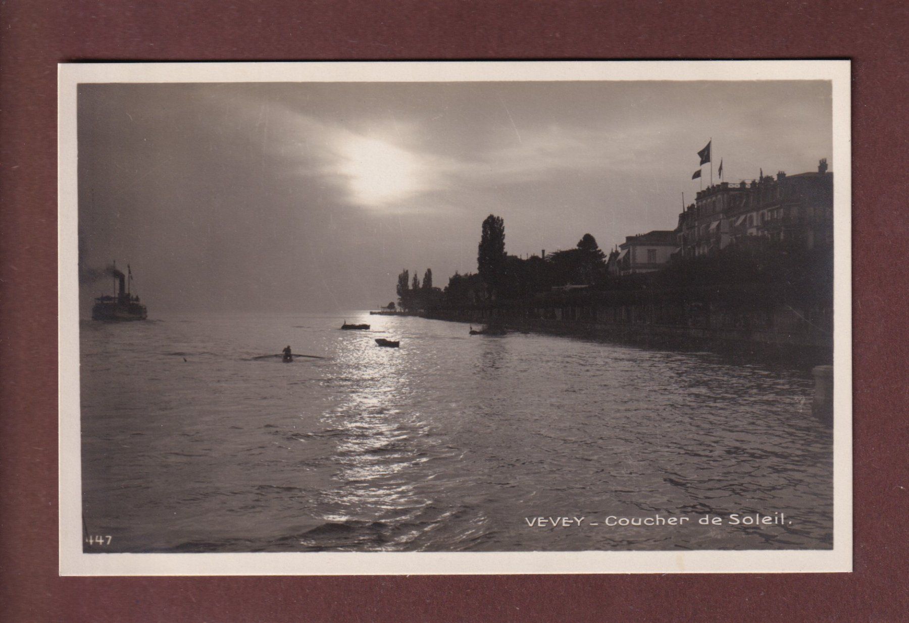 Cartes postales: VEVEY - Coucher de soleil – D'occasion à Pully par nicecards-shop