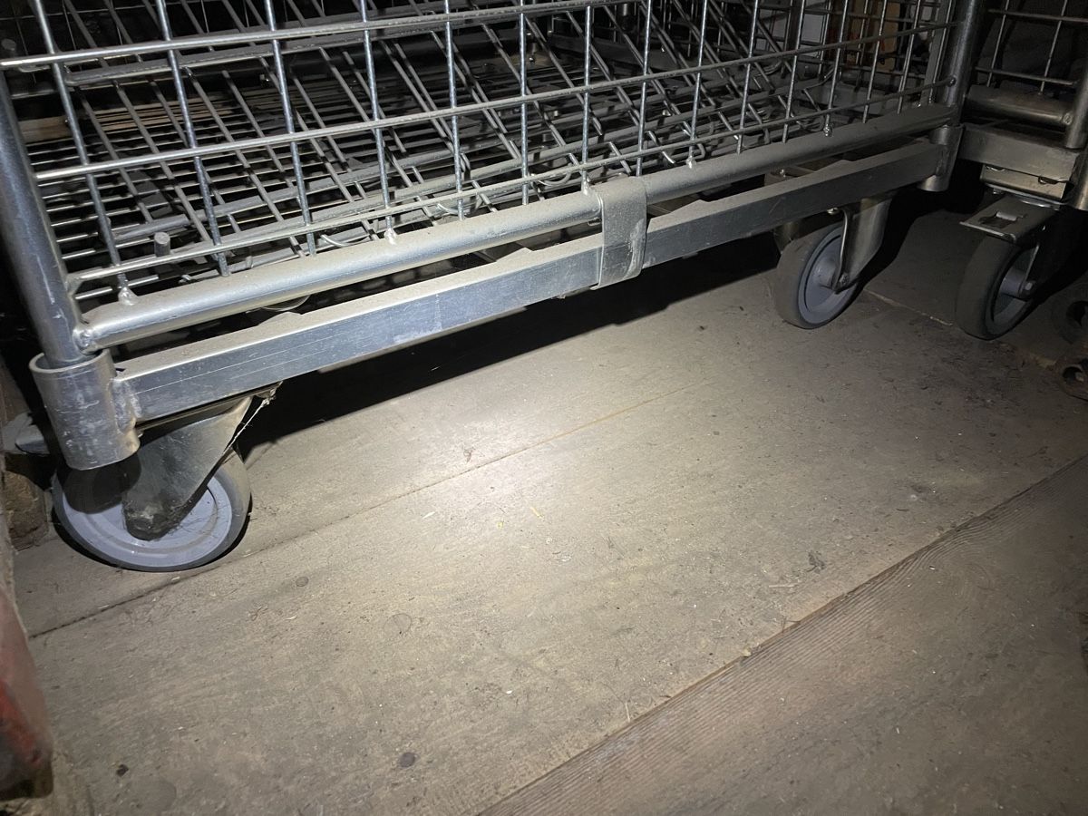 Banconi: Gitter Wagen geschlossen – Usato da Winkel venduto da deutzer07 1
