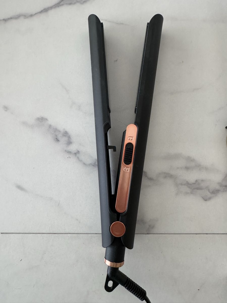Fers à boucler & lisser: 3 x Haarstyler, 2 x Lockenstab, 1x Glätteisen – D'occasion à Lyss par Kindergarten2015 3