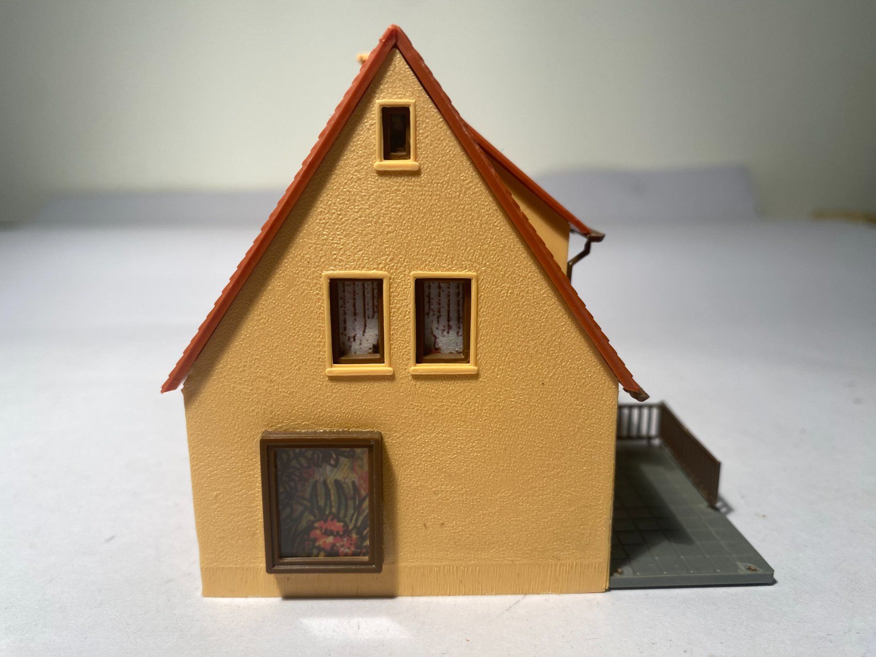 Modelleisenbahnen: Einfamilienhaus Spur H0 – Gebraucht aus Buchrain von Modellbahn11 4