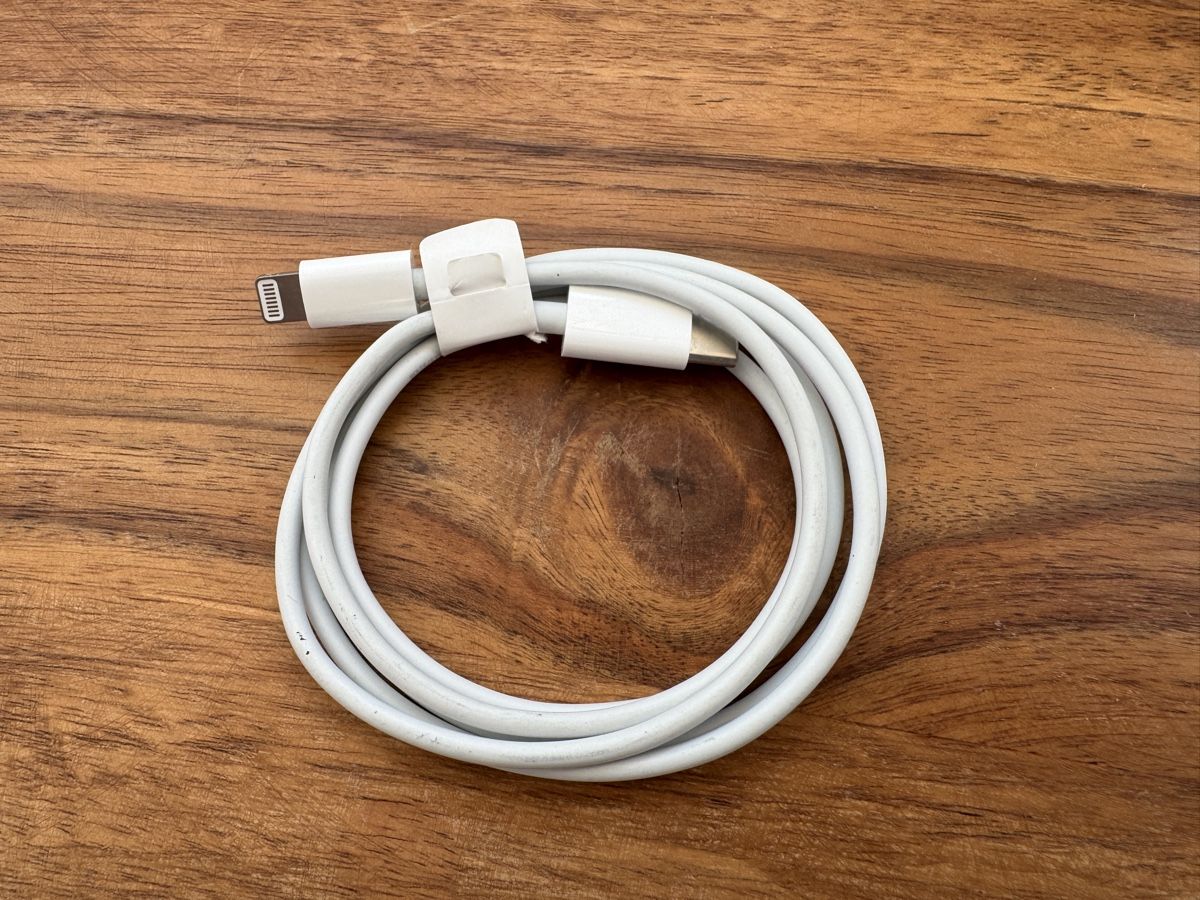 Apple Cavi: ORIGINAL! iPhone/iPod Apple Ladekabel USB C - Lightning – Usato da St. Gallen venduto da hae_6rmh