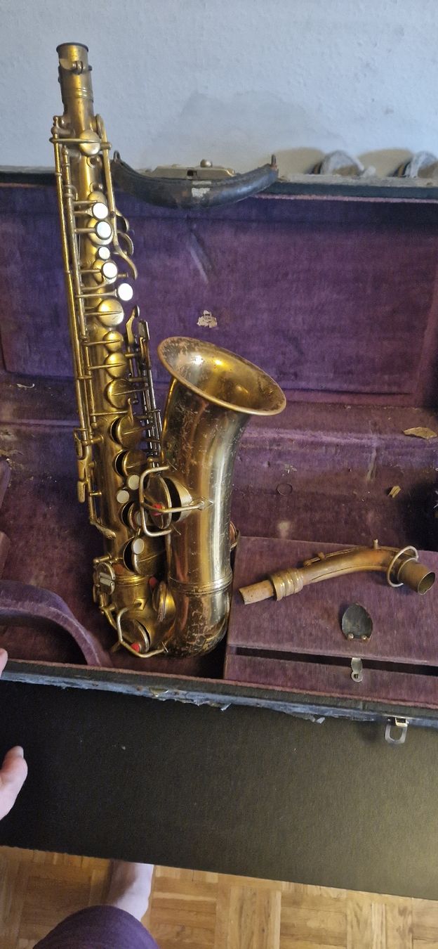 Instruments de musique: Antique Saxophone CG Conn 1921 – D'occasion à Genève par sandywilli
