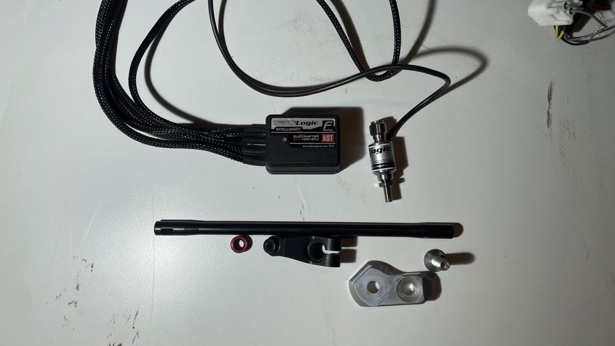 Honda Tutti i ricambio per moto: QUICKSHIFTER TRANSLOGIC HONDA CBR 1000 RR SC77 – Usato da Heimberg venduto da Grony.14 1