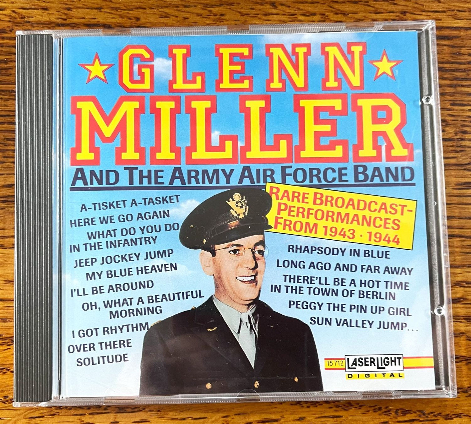 CD: Glenn Miller & The Army  Air Force Band CD – Usato da Oftringen venduto da Vucki